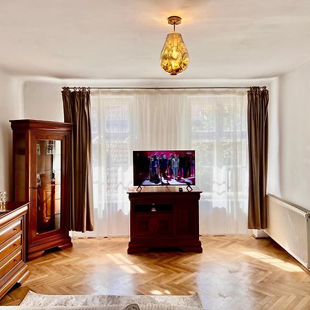 Old Town City Center Apartments Брашов Екстериор снимка