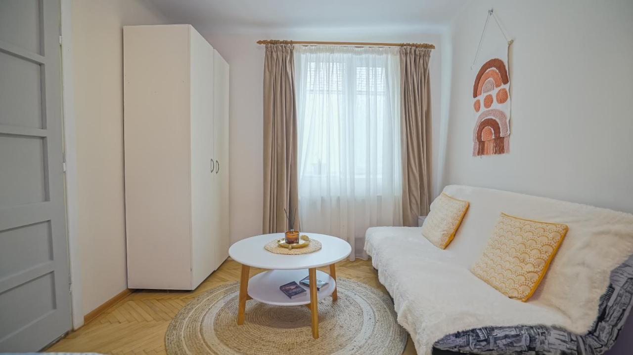 Old Town City Center Apartments Брашов Екстериор снимка