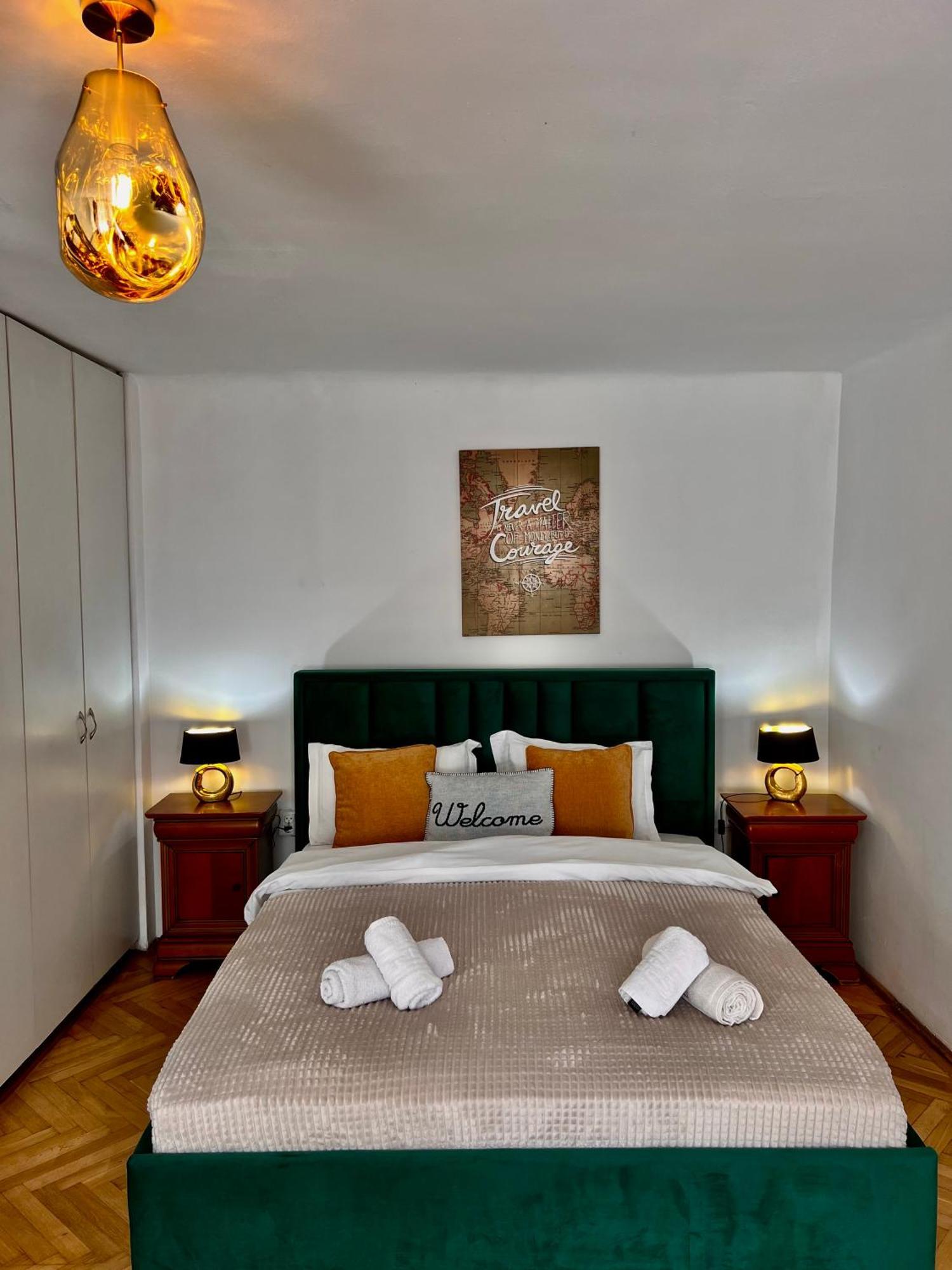 Old Town City Center Apartments Брашов Екстериор снимка